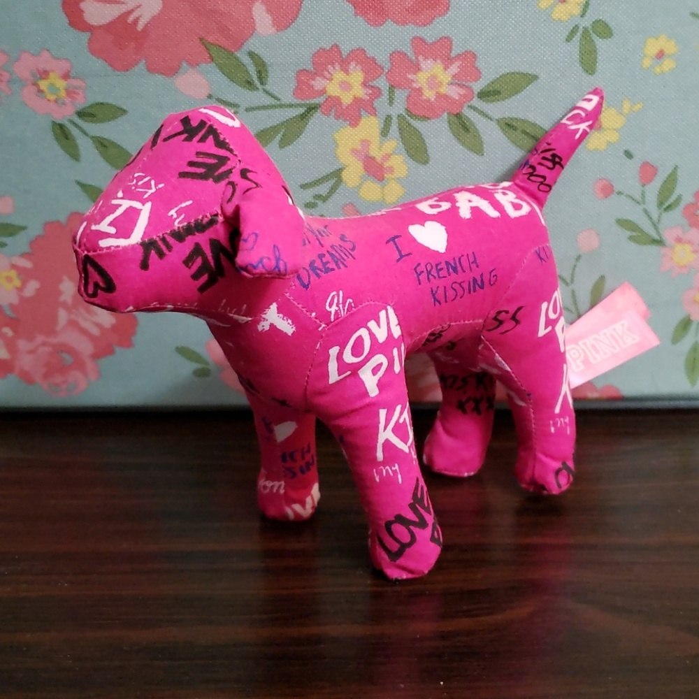 Victoria Secret dog